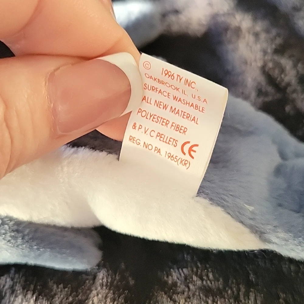 TY 1996 Crunch the shark beanie baby - Picture 8 of 10